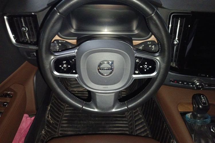 Used Volvo S90 2020 T5 Zhiyi Luxury Edition Steering Wheel