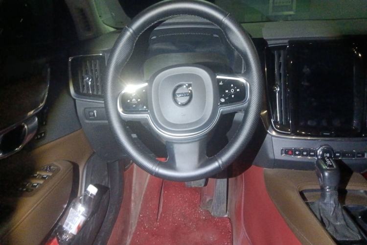 Used Volvo S90 2020 T5 Zhiyi Luxury Edition Steering Wheel