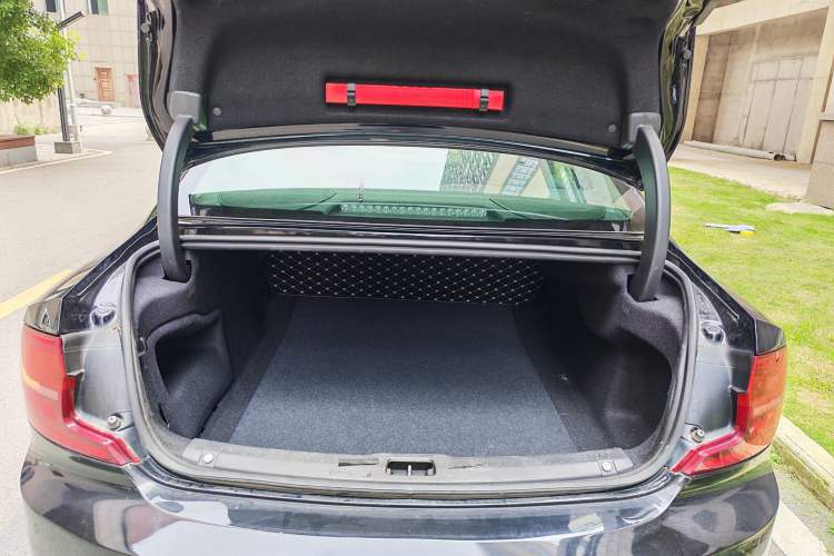 Used Volvo S90 2020 T5 Zhiyi Luxury Edition Trunk