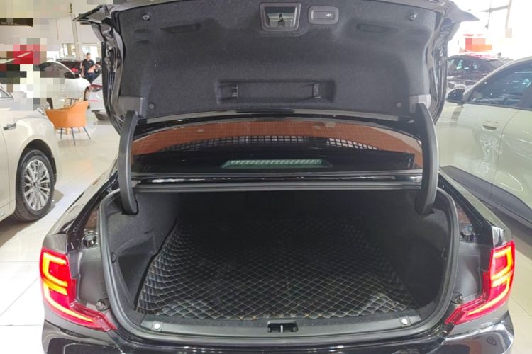 Used Volvo S90 2020 T5 Zhiyi Luxury Edition Trunk