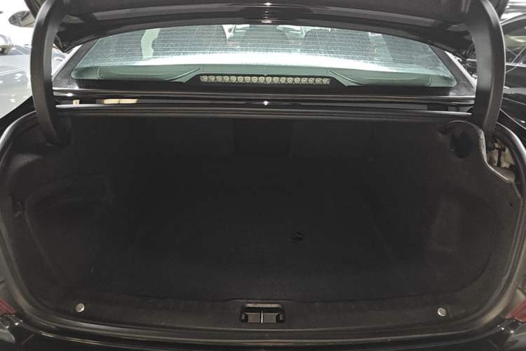 Used Volvo S90 2020 T5 Zhiyi Luxury Edition Trunk