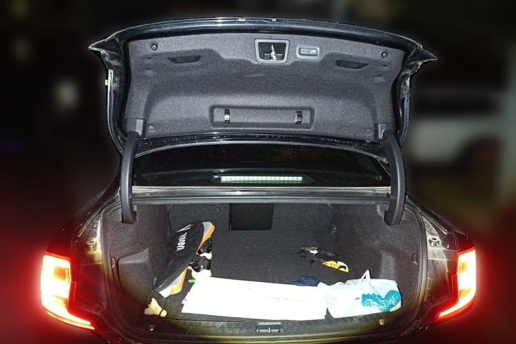 Used Volvo S90 2020 T5 Zhiyi Luxury Edition Trunk