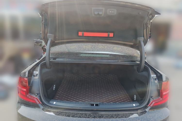 Used Volvo S90 2020 T5 Zhiyuan Luxury Edition Trunk