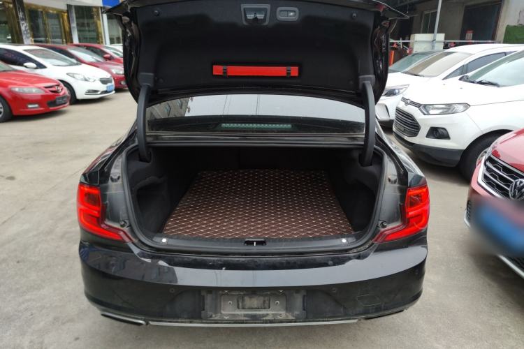 Used Volvo S90 2020 T5 Zhiyi Luxury Edition Trunk