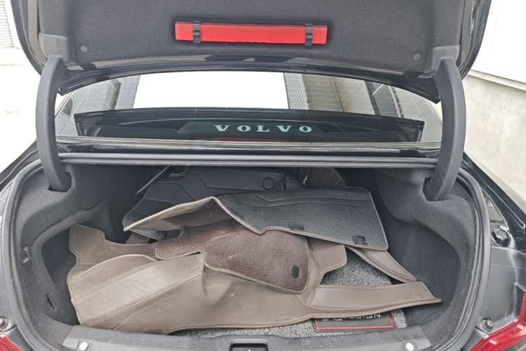 Used Volvo S90 2020 T5 Zhiyi Luxury Edition Trunk