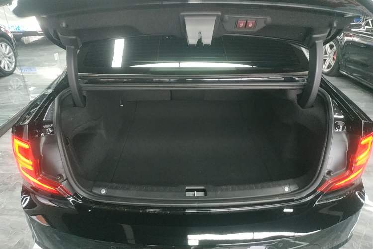 Used Volvo S90 2020 Facelifted T5 Zhiyi Luxury Edition Trunk