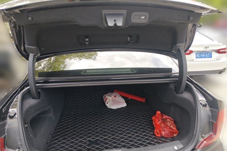 Used Volvo S90 2020 T5 Zhiyi Luxury Edition Trunk