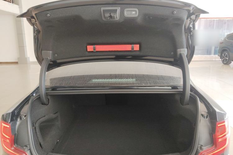 Used Volvo S90 2020 T5 Zhiyi Luxury Edition Trunk