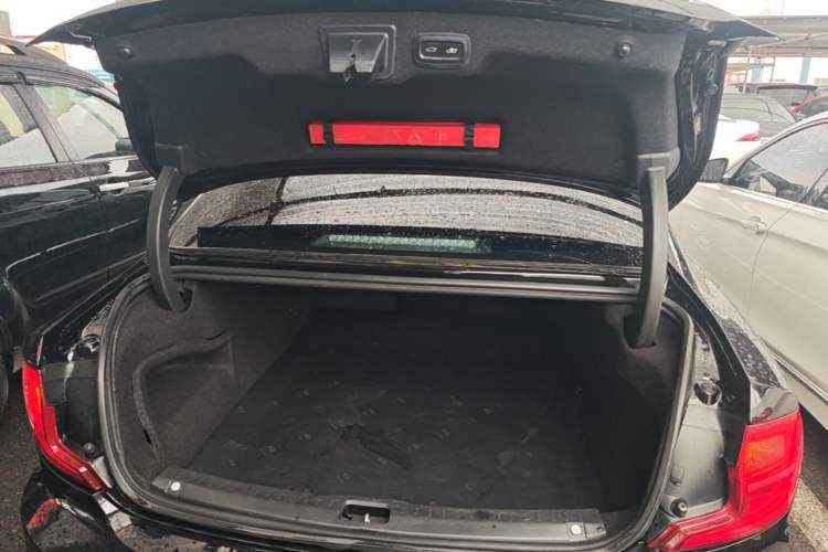 Used Volvo S90 2020 T5 Zhiyi Luxury Edition Trunk