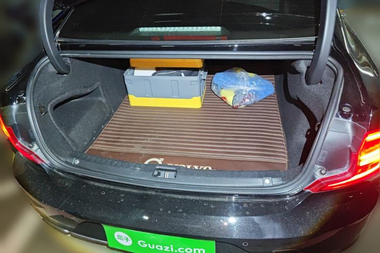 Used Volvo S90 2020 T5 Zhiyi Luxury Edition Trunk