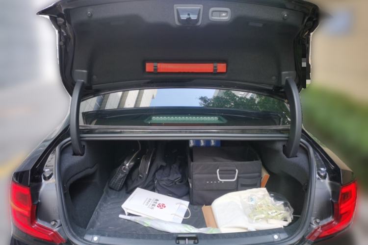 Used Volvo S90 2020 Facelift T5 Smart & Luxurious Edition Trunk