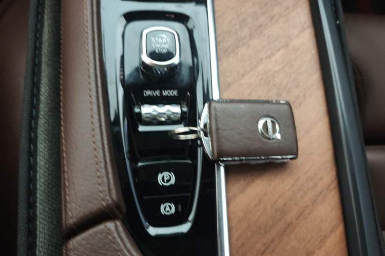 Used Volvo S90 2020 T5 Zhiyuan Luxury Edition Vehicle Key
