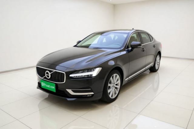 Volvo S90 2020 T5 Zhiyuan Luxury Edition с пробегом