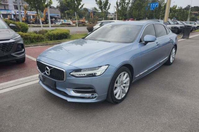 Ojetý Volvo S90 2020 T5 Zhiyi Luxury Edition