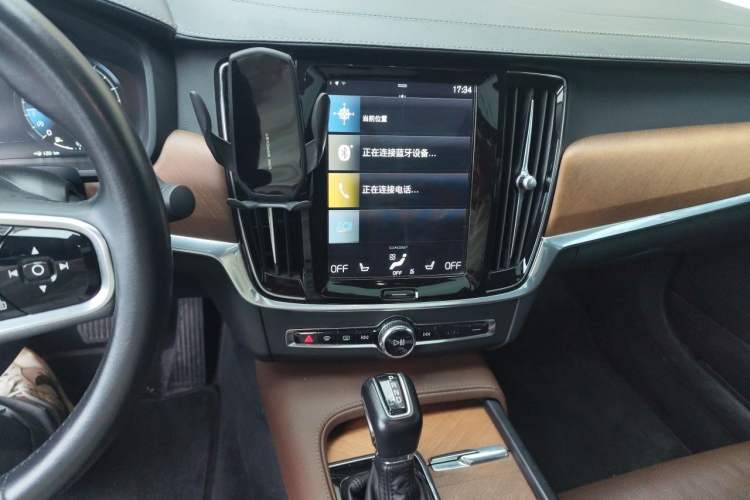 Used Volvo S90 2020 T5 Zhiyuan Luxury Edition Audio And AC Panel
