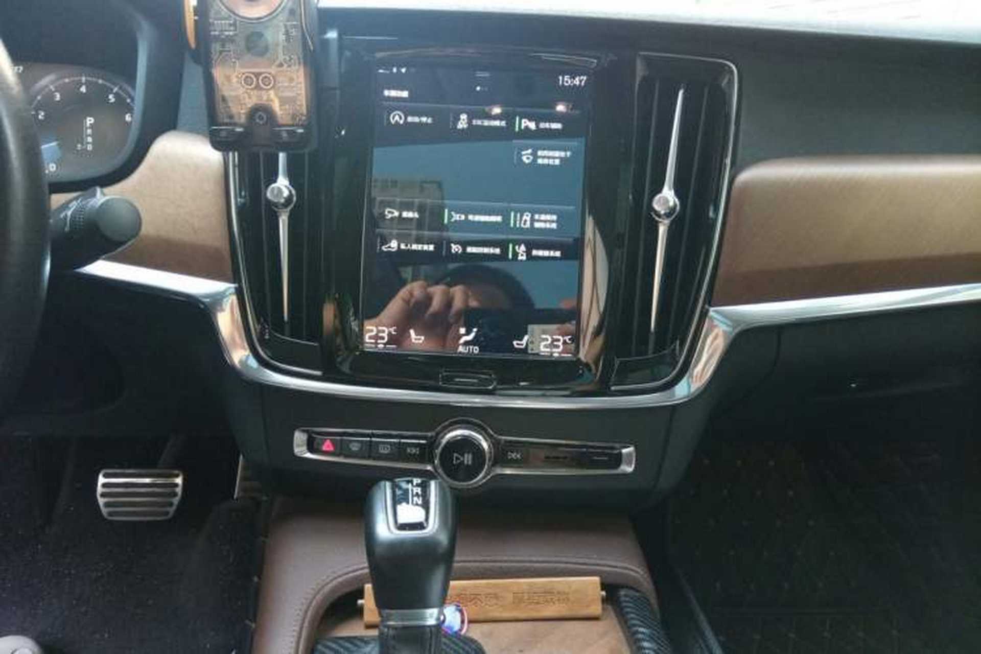 Used Volvo S90 2020 T5 Zhiyi Luxury Edition Audio And AC Panel