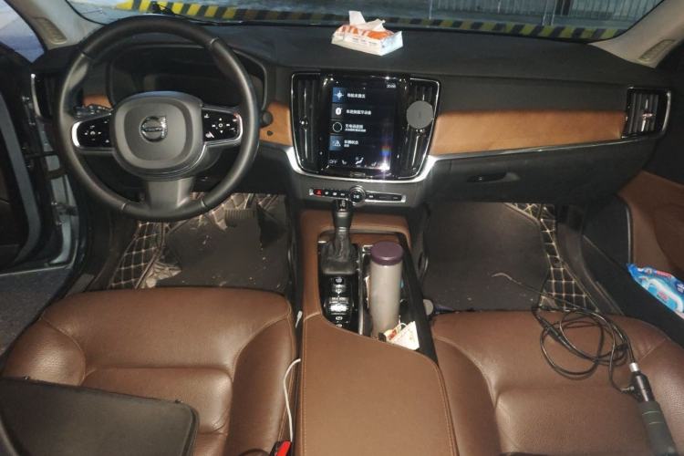 Used Volvo S90 2020 T5 Zhiyi Luxury Edition Center Console