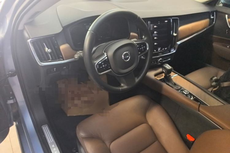 Used Volvo S90 2020 T5 Zhiyi Luxury Edition Center Console