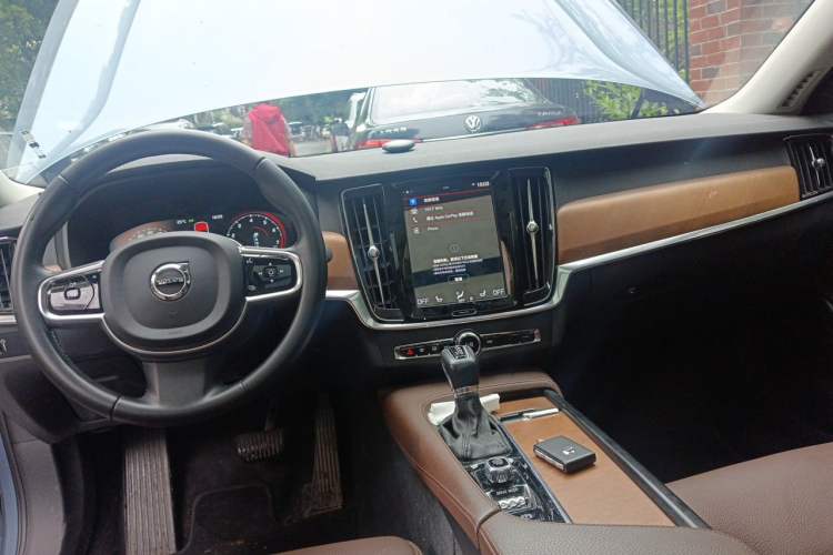 Used Volvo S90 2020 Facelifted T5 Zhiyi Luxury Edition Center Console