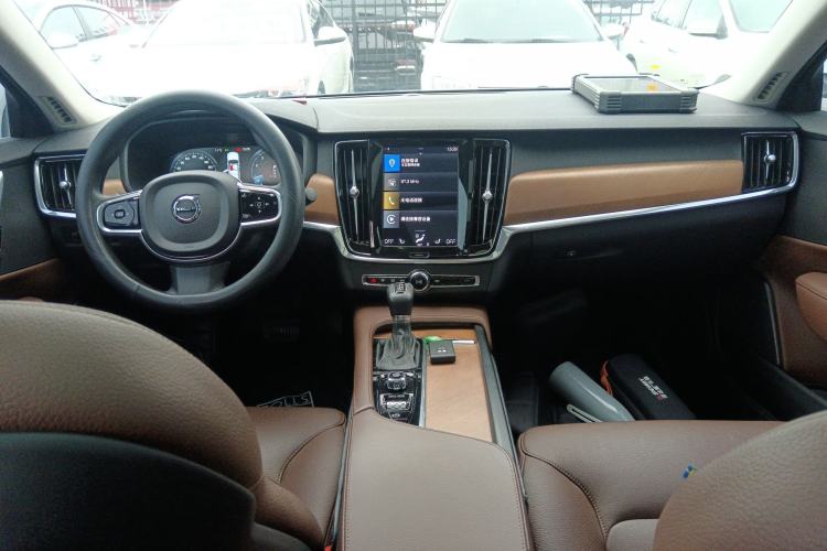 Used Volvo S90 2020 Facelifted T5 Zhiyi Luxury Edition Center Console