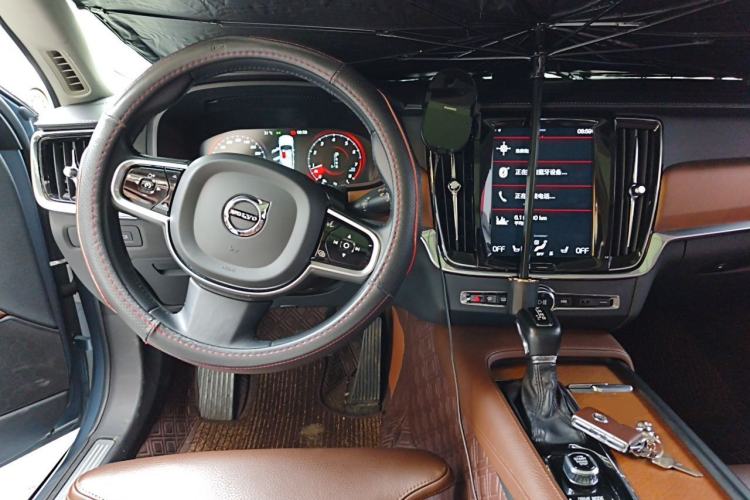 Used Volvo S90 2020 T5 Zhiyuan Luxury Edition Center Console