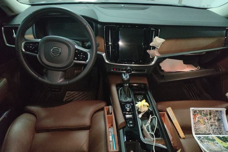 Used Volvo S90 2020 T5 Zhiyuan Luxury Edition Center Console