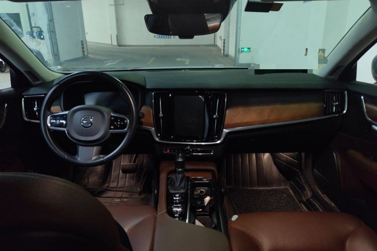 Used Volvo S90 2020 T5 Zhiyi Luxury Edition Center Console