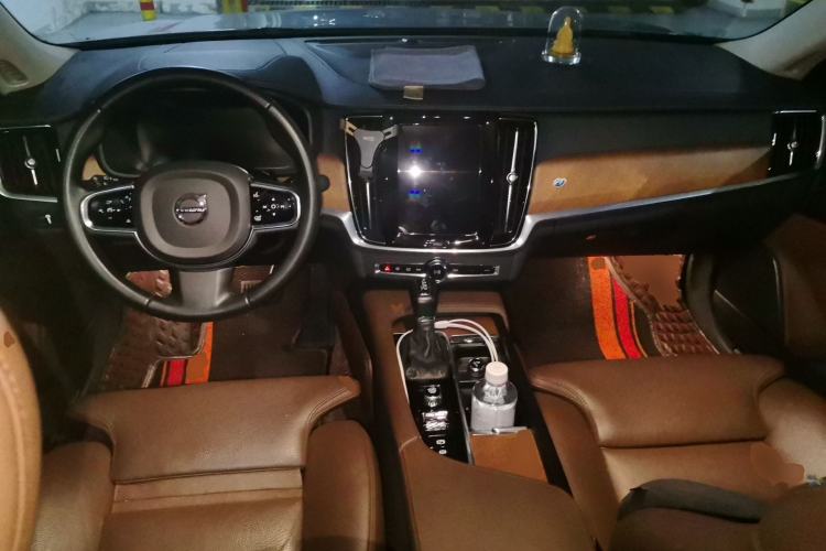 Used Volvo S90 2020 T5 Zhiyuan Luxury Edition Center Console