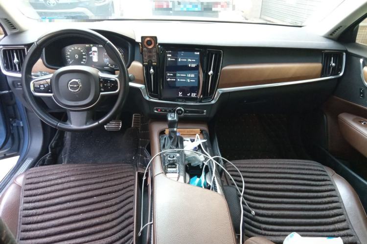 Used Volvo S90 2020 T5 Zhiyi Luxury Edition Center Console