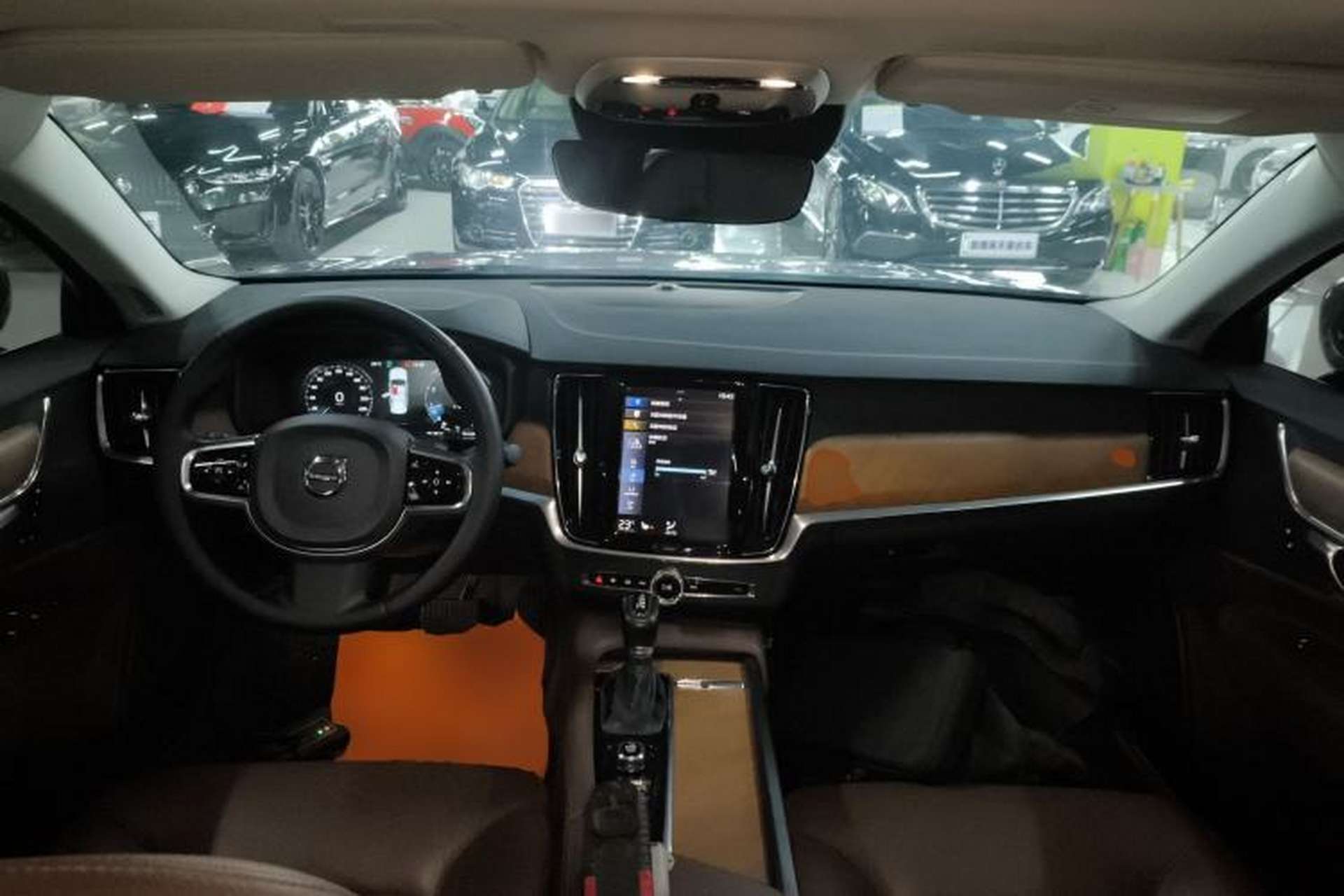 Used Volvo S90 2020 T5 Zhiyi Luxury Edition Center Console