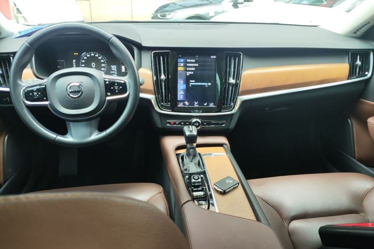 Used Volvo S90 2020 T5 Zhiyi Luxury Edition Center Console