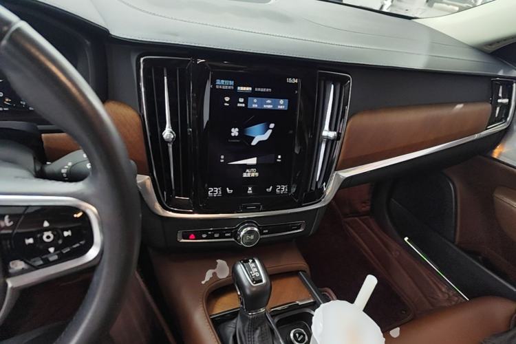 Used Volvo S90 2020 T5 Zhiya Luxury Edition Center Console
