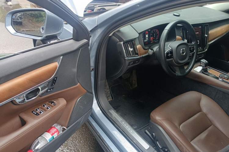 Used Volvo S90 2020 Facelifted T5 Zhiyi Luxury Edition Driver Seat