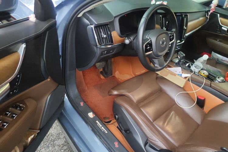 Used Volvo S90 2020 Facelift T5 Smart & Luxurious Edition Driver Seat