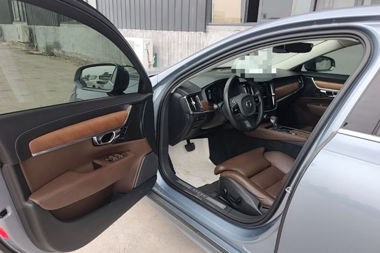 Used Volvo S90 2020 Facelift T5 Smart & Luxurious Edition Driver Seat