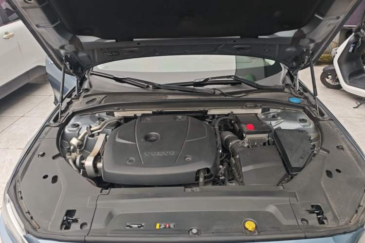Used Volvo S90 2020 T5 Zhiyi Luxury Edition Engine Bay