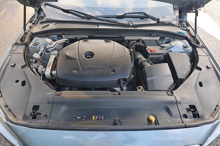 Used Volvo S90 2020 T4 SmartDrive Luxury Edition Engine Bay