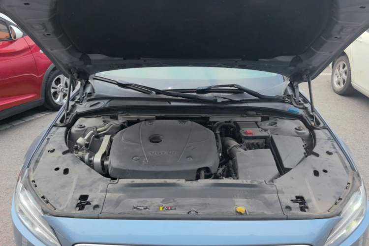 Used Volvo S90 2020 Facelifted T5 Zhiyi Luxury Edition Engine Bay