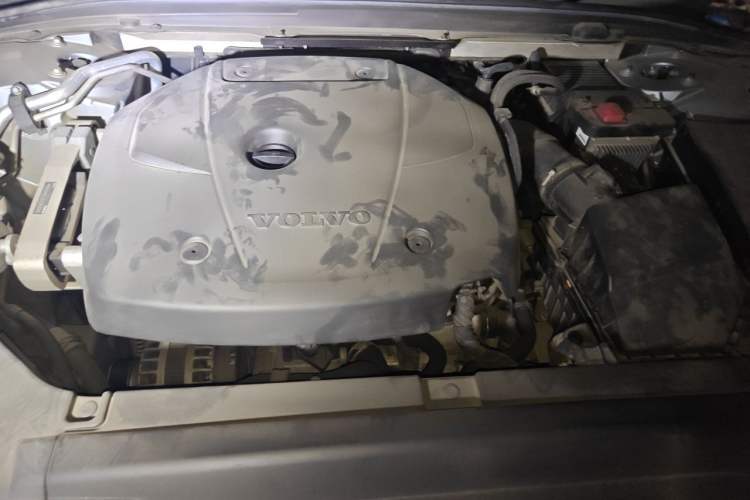 Used Volvo S90 2020 T5 Zhiyi Luxury Edition Engine Bay