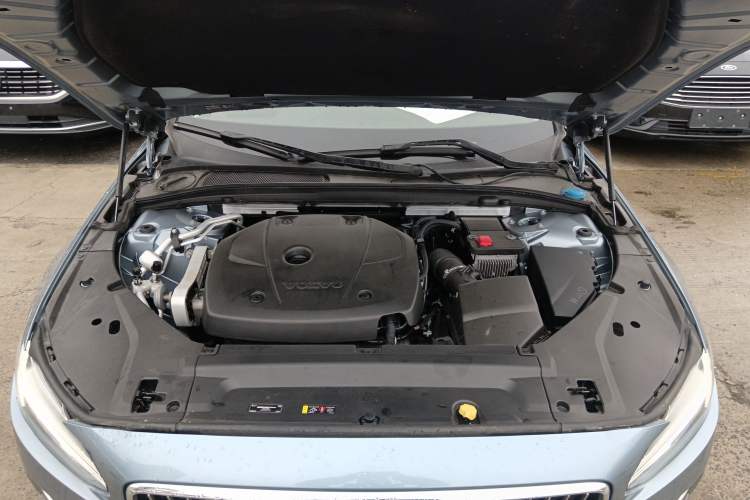 Used Volvo S90 2020 Facelifted T5 Zhiyi Luxury Edition Engine Bay
