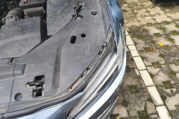 Used Volvo S90 2020 T5 Zhiya Luxury Edition Engine Bay Left