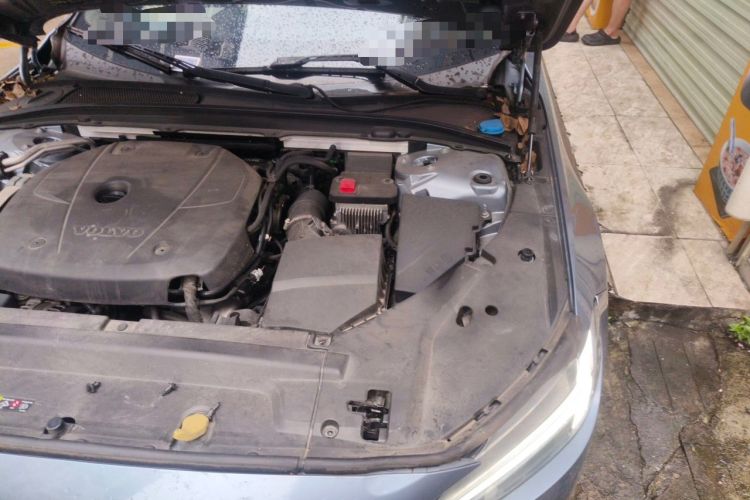 Used Volvo S90 2020 T5 Zhiyi Luxury Edition Engine Bay Left