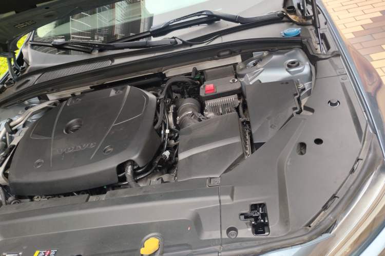 Used Volvo S90 2020 T5 Zhiyuan Luxury Edition Engine Bay Left