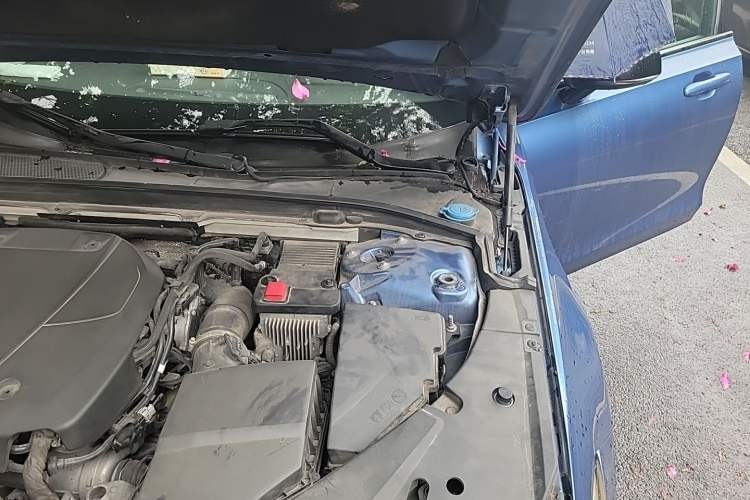 Used Volvo S90 2020 T5 Zhiyi Sport Edition Engine Bay Left