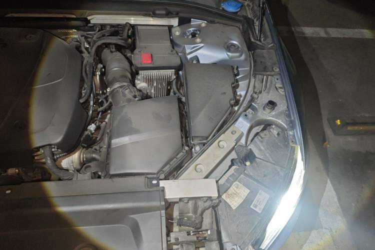 Used Volvo S90 2020 T5 Zhiyuan Luxury Edition Engine Bay Left