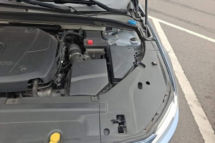 Used Volvo S90 2020 T5 Zhiyi Luxury Edition Engine Bay Left