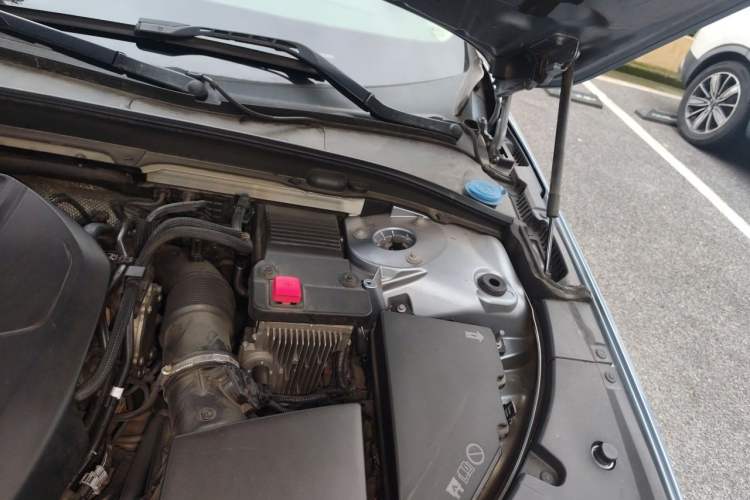 Used Volvo S90 2020 T5 Zhiyuan Luxury Edition Engine Bay Left