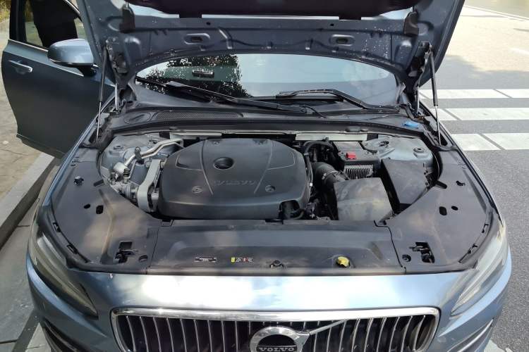 Used Volvo S90 2020 T5 Zhiyuan Luxury Edition Engine Bay