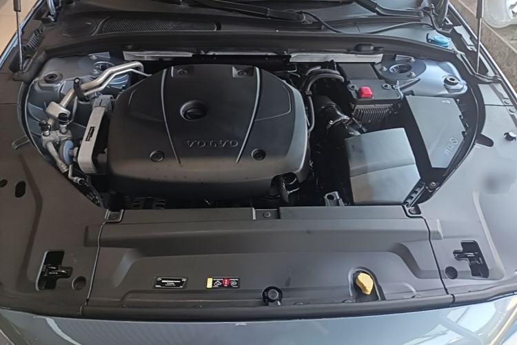 Used Volvo S90 2020 T5 Zhiyi Luxury Edition Engine Bay
