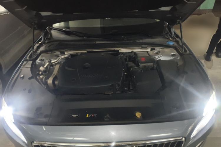 Used Volvo S90 2020 T5 Zhiyi Luxury Edition Engine Bay
